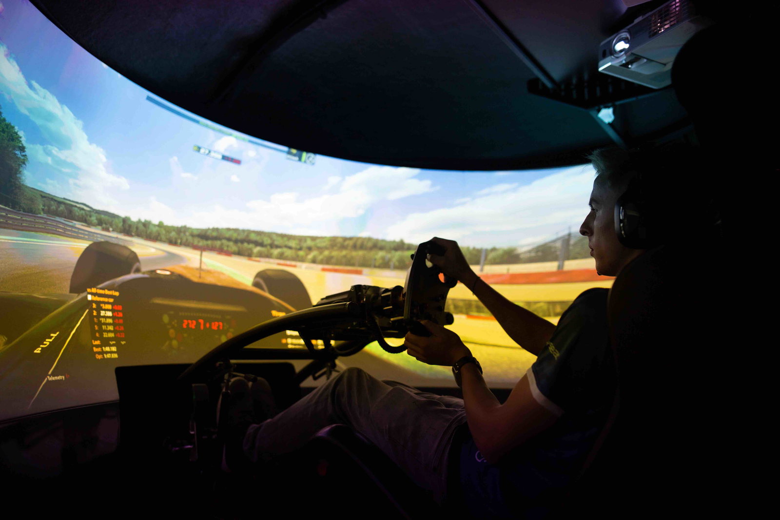 Mercedes berusaha keras untuk meningkatkan mesin F1 selama liburan musim panas